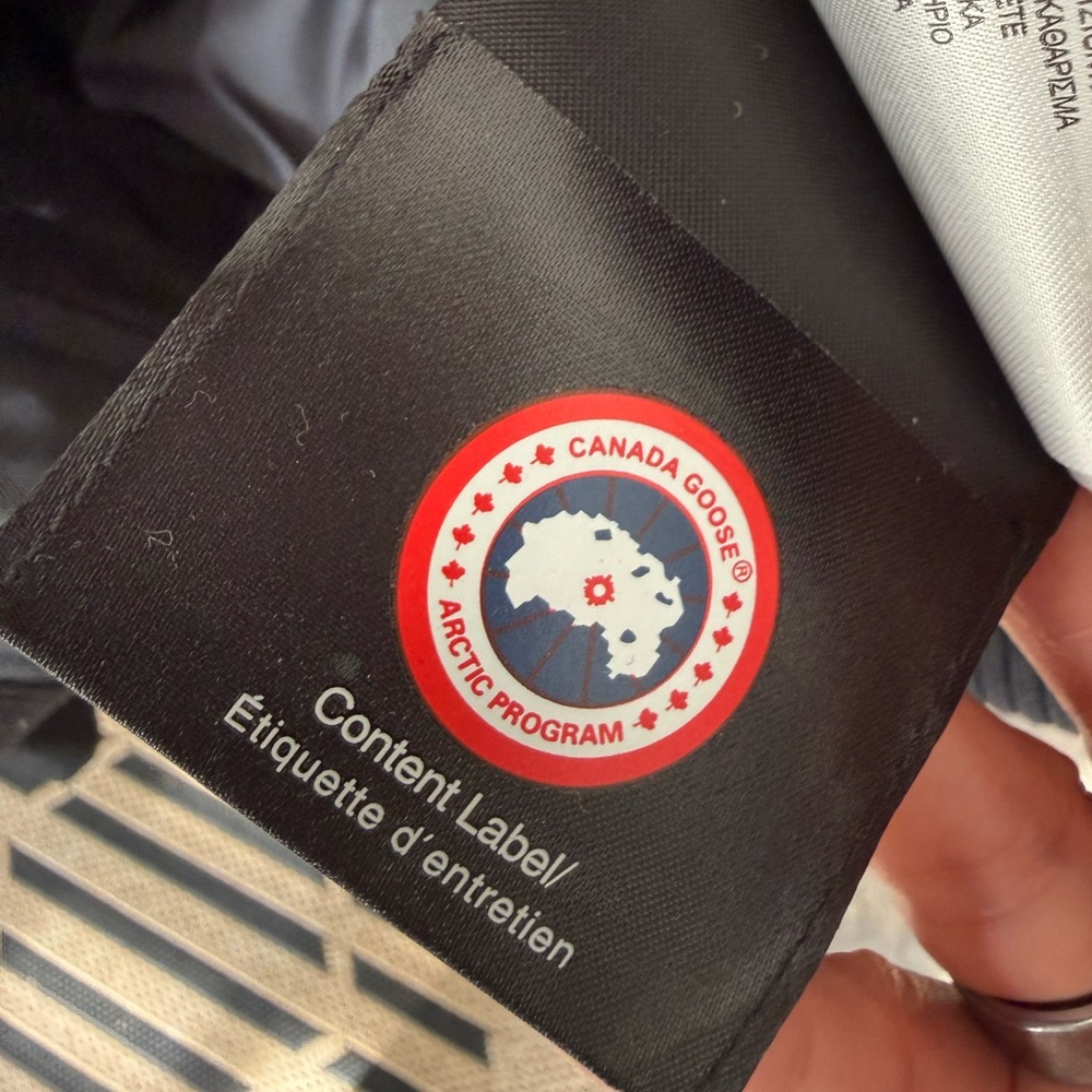 Canada Goose Black chilliwack bomber (Large) - Picture 11 of 13